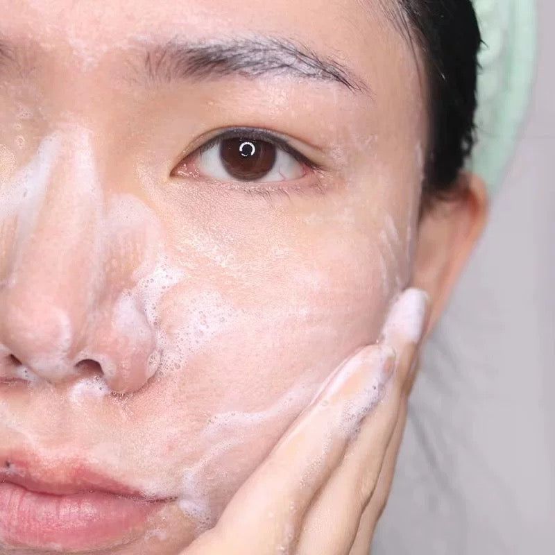 Skin1004 Centella Brightening cleansing gel foam 125ml